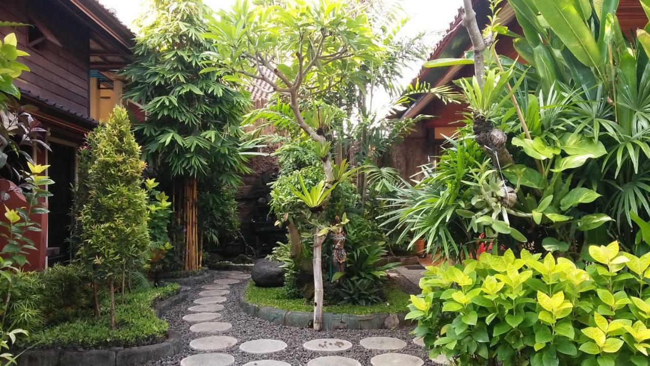 The Arya Guest House Gilimanuk Exterior photo
